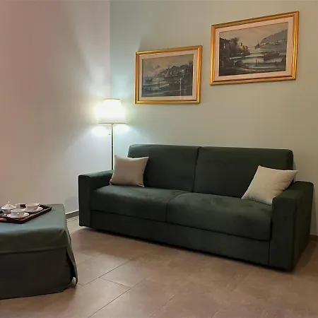 A Casa Di Alice Διαμέρισμα Σαλέρνο